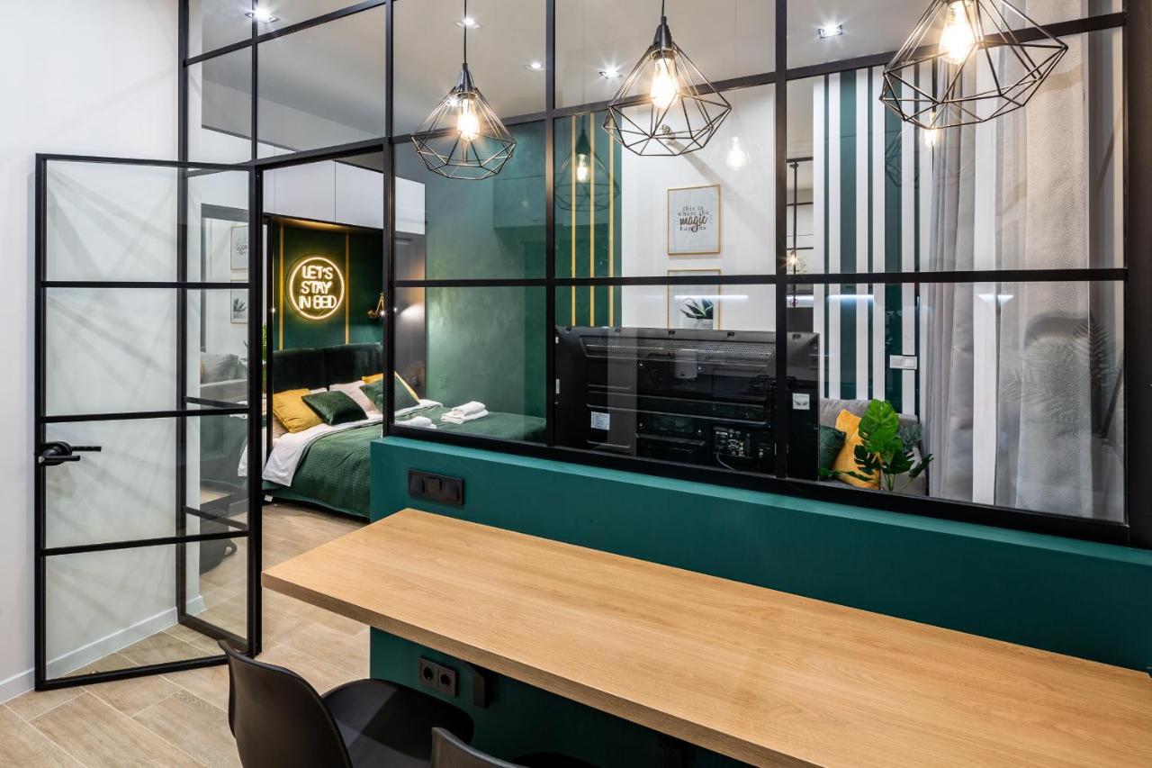Emerald Lux Apartment. Liveinlviv Luaran gambar