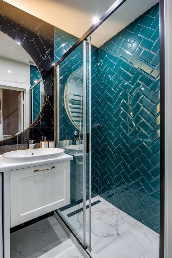 Emerald Lux Apartment. Liveinlviv Luaran gambar